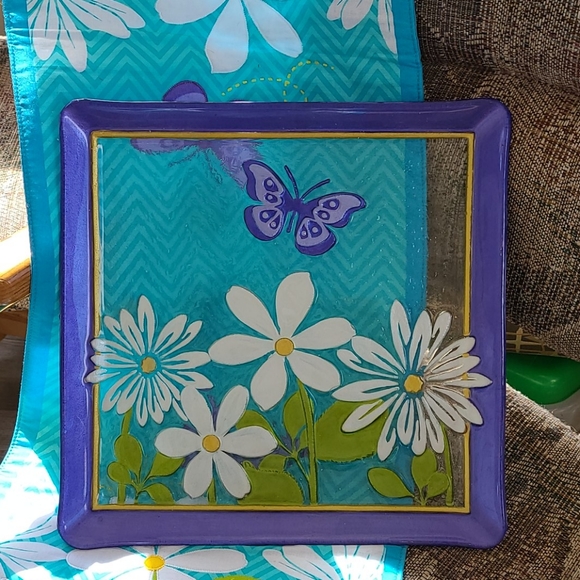 Glass plate and runner - Picture 2 of 2